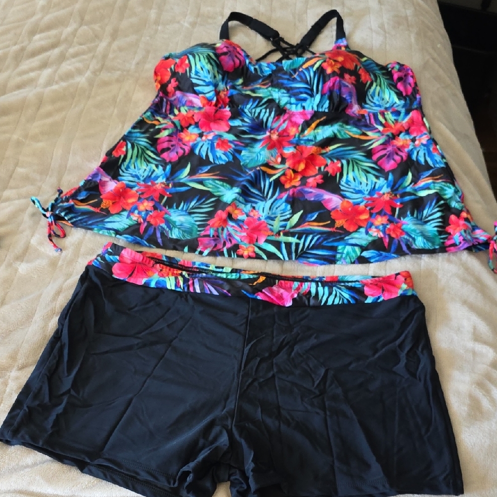 Black Tropical Floral Tankini Swim Set - Women Swim Plus Size 22